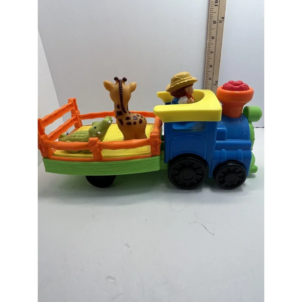 Fisher-Price Little People Blue Train Toy Vehicle Farmer Giraffe Alligator Zoo
